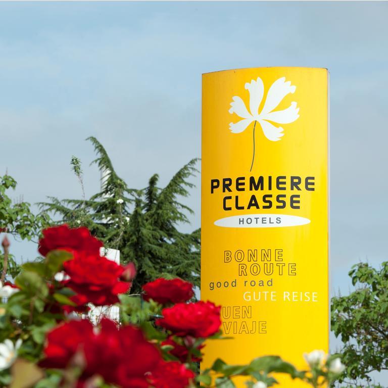 Premiere Classe Valenciennes Ouest Petite Foret Exterior foto